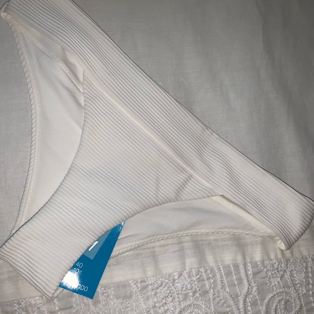 H&M swim bottom